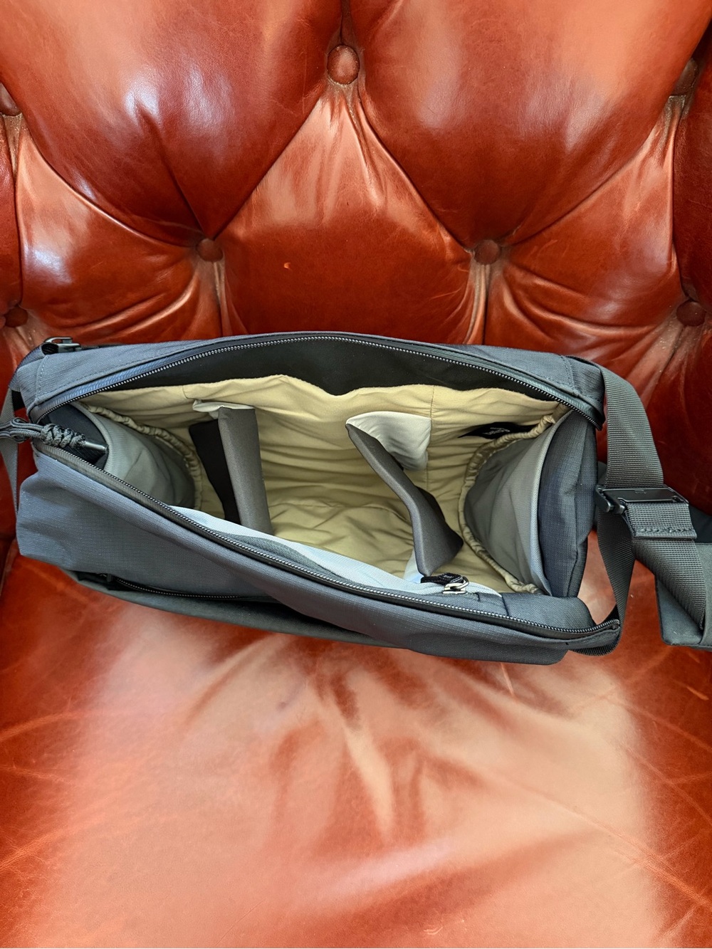 Bellroy sling camera bag - Picture 5 of 9
